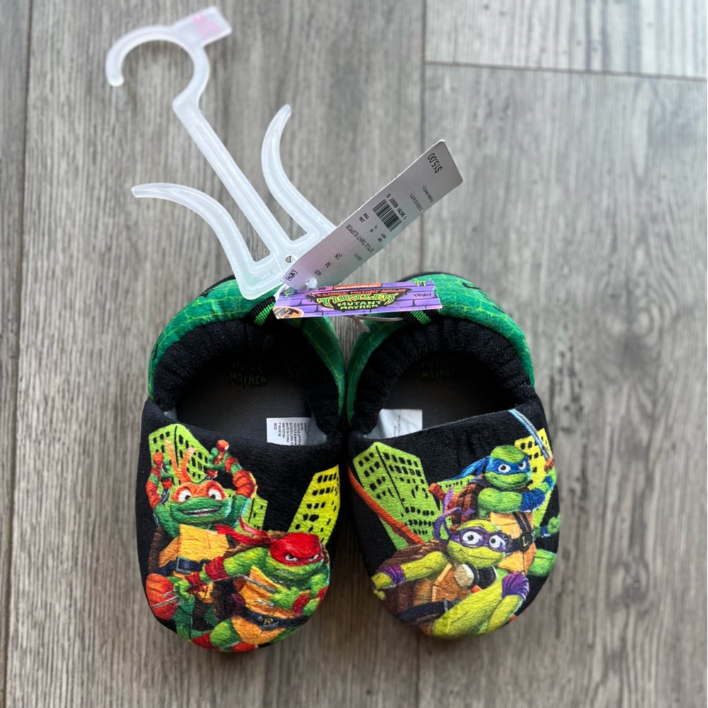 Teenage Mutant Ninja Turtle TMNT Toddler Slippers Size 7/8 NWT